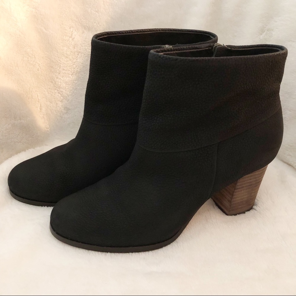COLE HAAN NIKE AIR Cassidy Black Pebbled Leather Ankle Bootie Size 6B